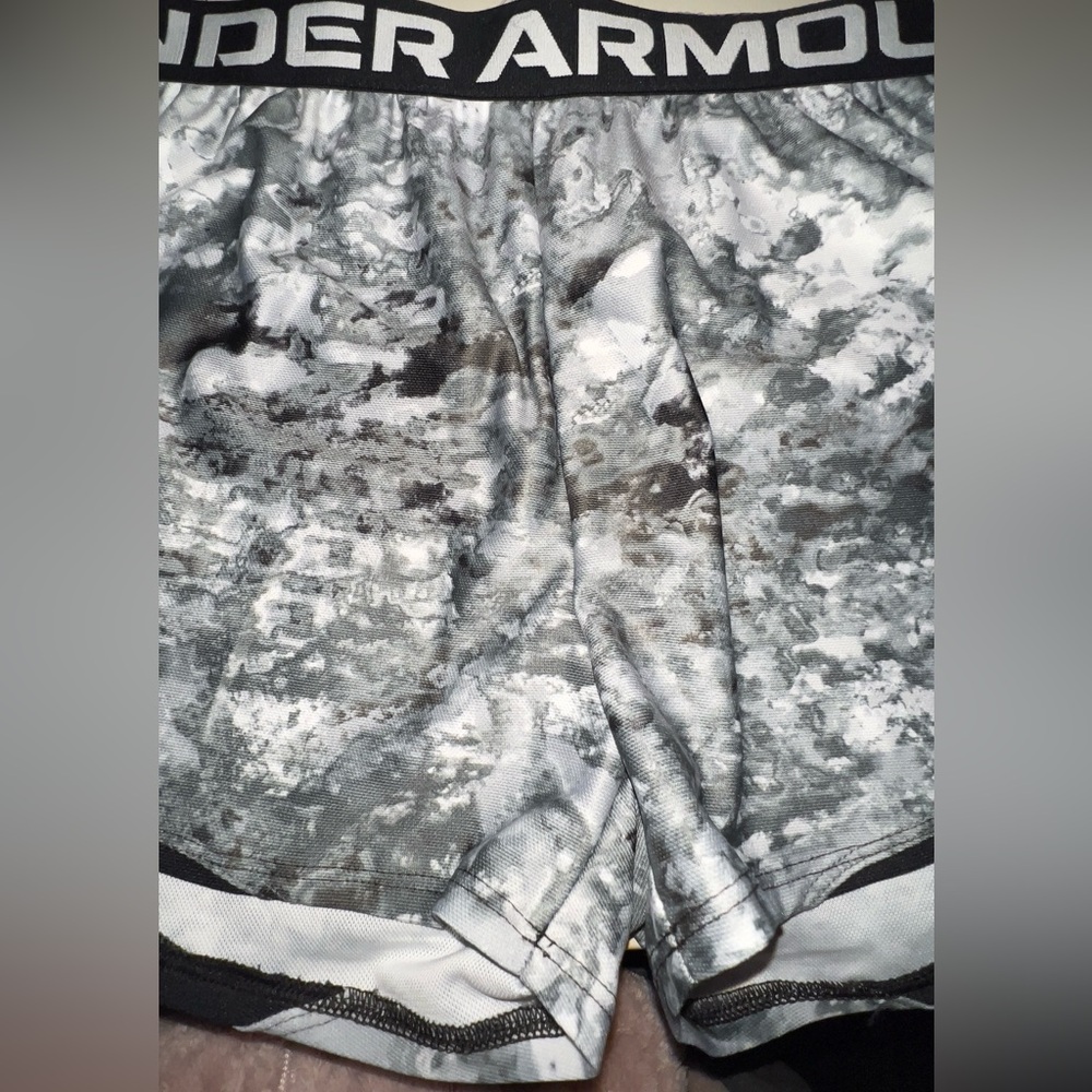 Under armour Girls' UA Play Up 2.0 Printed Shorts size YXL NWT - Picture 3 of 5